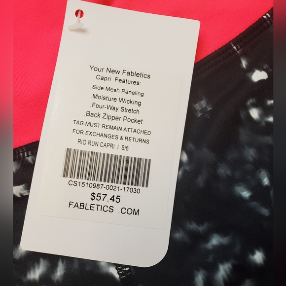 Womens Fabletics workout Capri pants - Picture 3 of 7